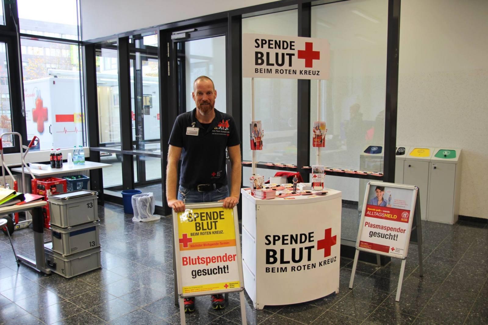 Am Mittwoch (20. November) kommt der Blutspendedienst des Deutschen Roten Kreuzes (DRK) von 10 bis 15 Uhr ins Foyer des FHZ. (Foto: FH Münster/MSB)
