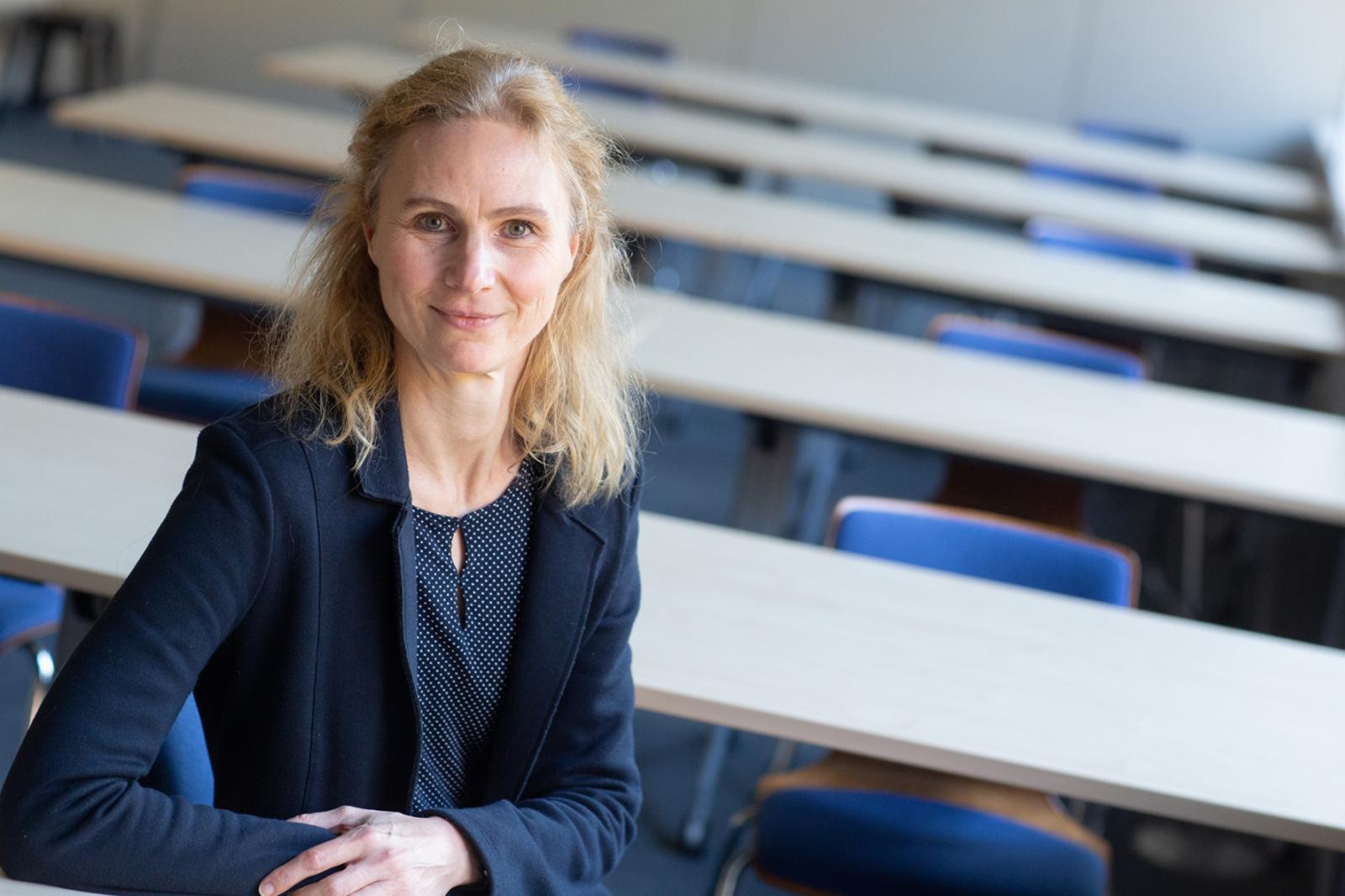 Prof. Dr. Birgit Möller-Kallista vom Fachbereich Sozialwesen der FH Münster lehrt und forscht unter anderem zum Thema Geschlechtervielfalt. (Foto: FH Münster/Wilfried Gerharz) 